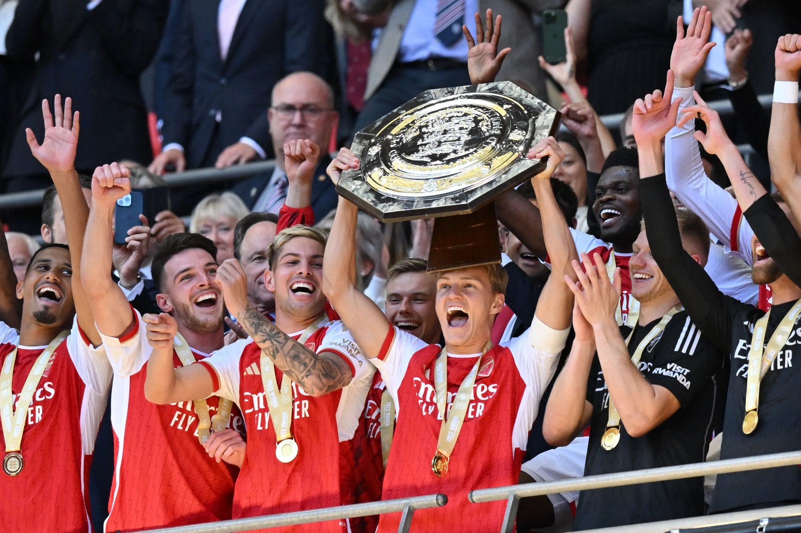 Will Arsenal Finally End Their Big Trophy Hoodoo?